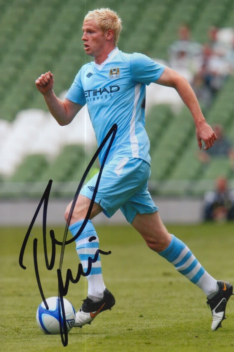 MANCHESTER CITY HAND SIGNED RYAN MCGIVERN 6X4 Photo Poster painting 2.