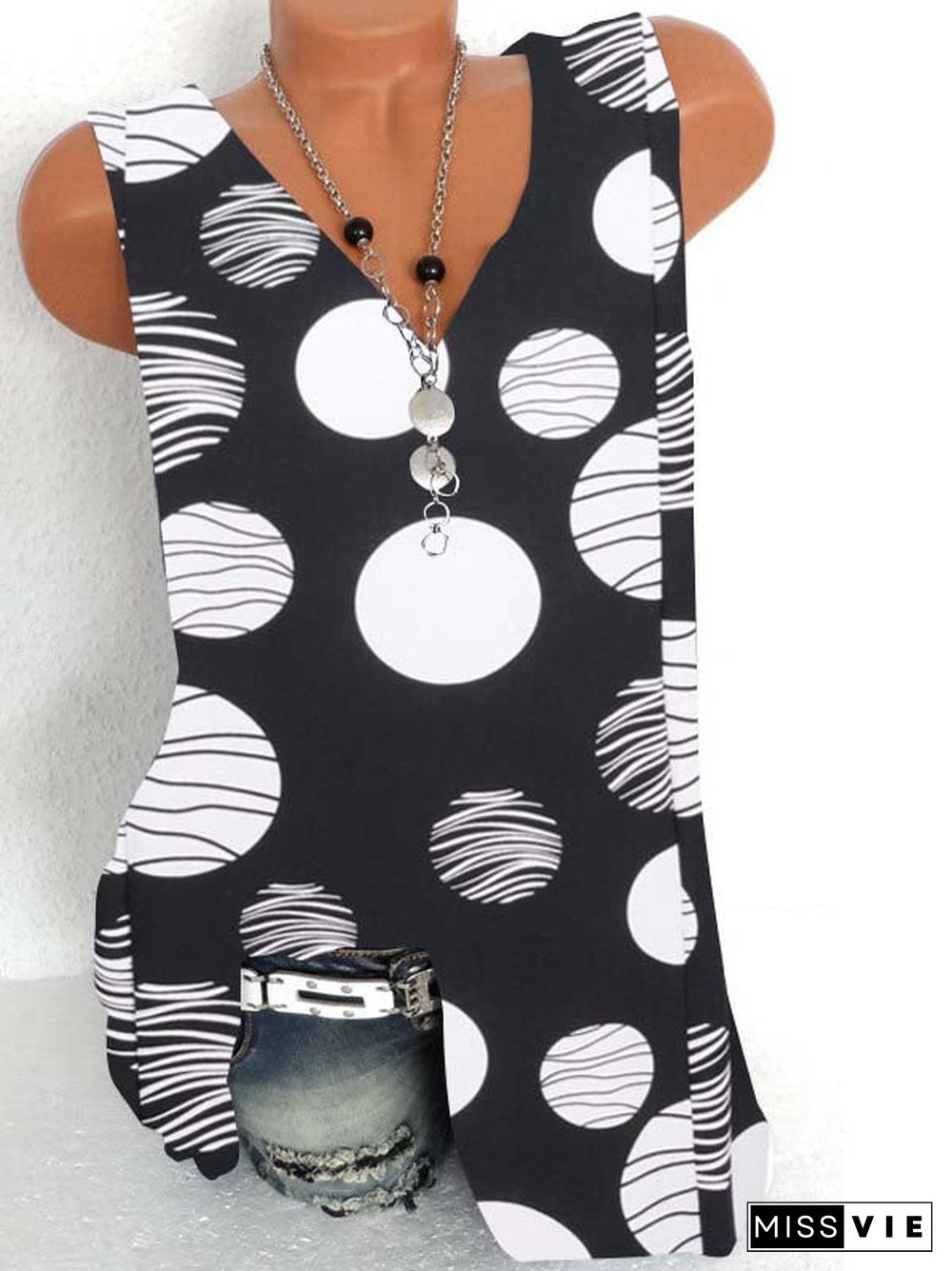 Women's Sleeveless V-neck Polka Dot Printed Top