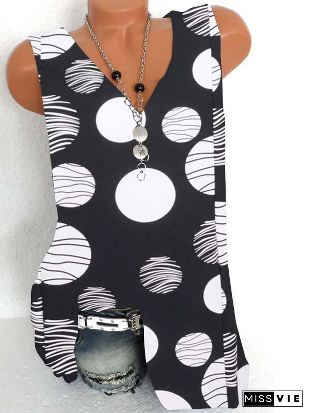 Women's Sleeveless V-neck Polka Dot Printed Top