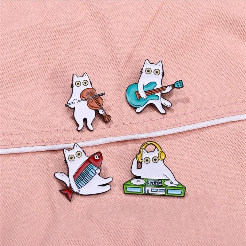 Cartoon Style Cute Pin Musical Instrument Cartoon Cat Alloy Stamping Stoving Varnish Plating Unisex Badge Brooches Collar Pin