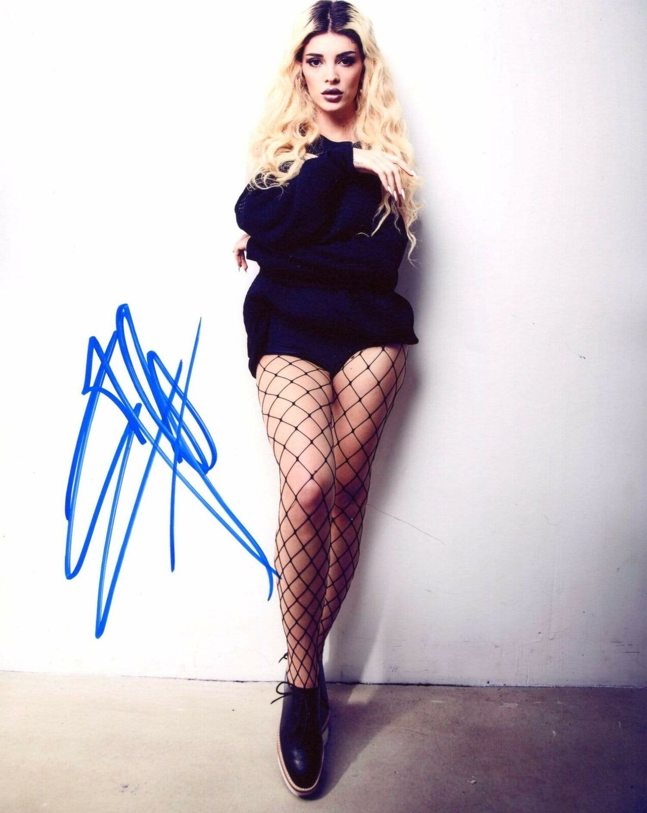 Era Istrefi SINGER autograph, In-Person signed Photo Poster painting