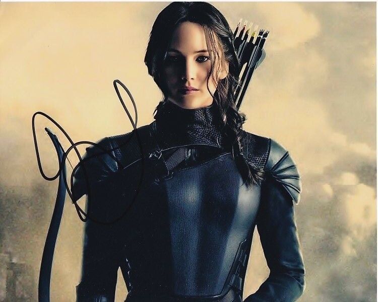 JENNIFER LAWRENCE Signed Autographed THE HUNGER GAMES KATNISS EVERDEEN Photo Poster painting