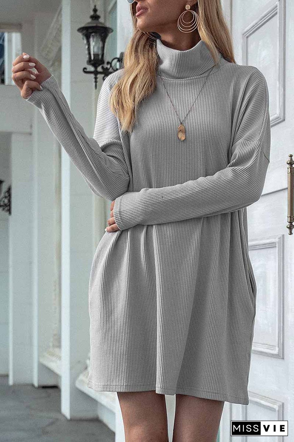Solid Color Round Neck Dress