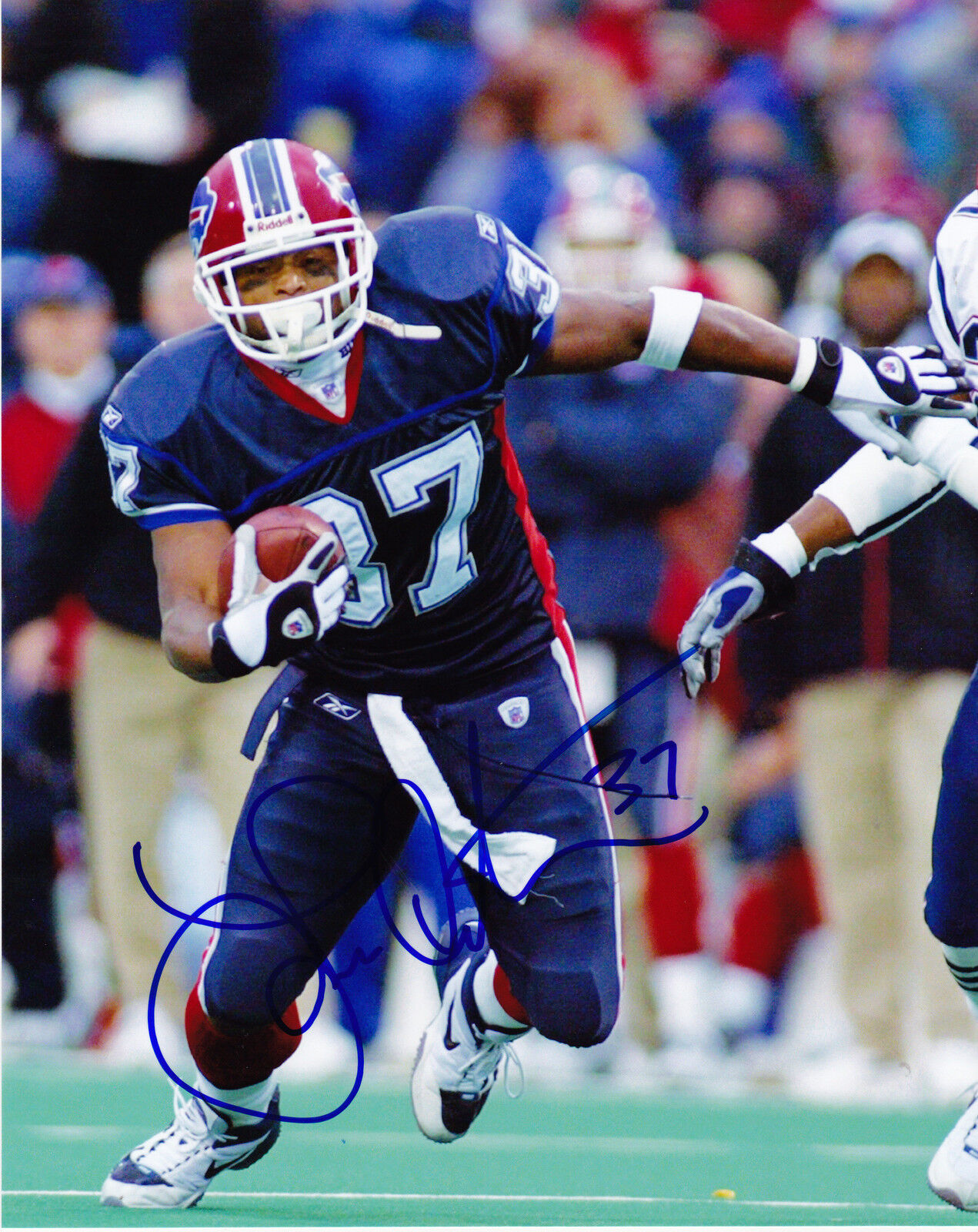 LARRY CENTERS BUFFALO BILLS ACTION SIGNED 8x10