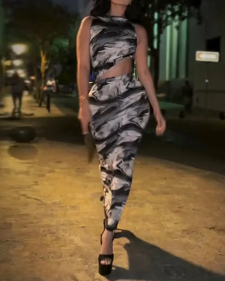 Sleeveless hollow print dress