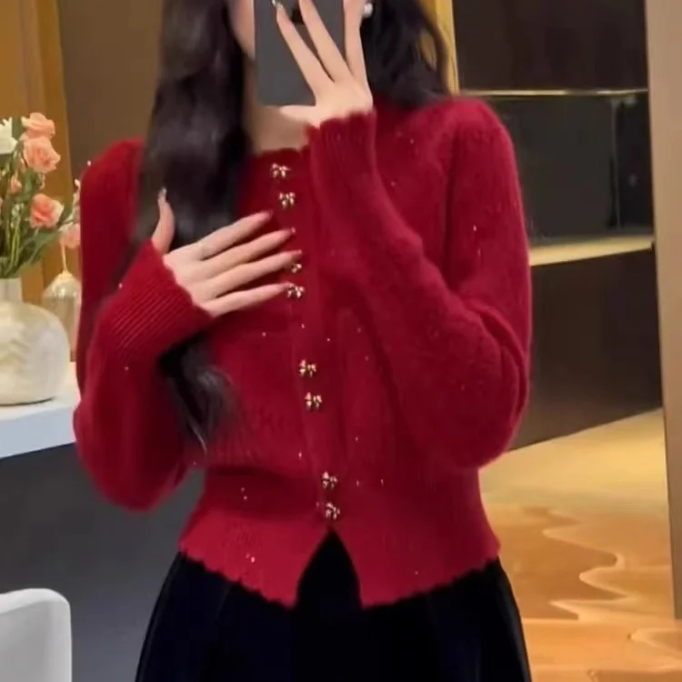 Ueong Style Butterfly Gold Button Sweater Women 2024 Early Spring Lazy Breeze Sparkling Short Sweater