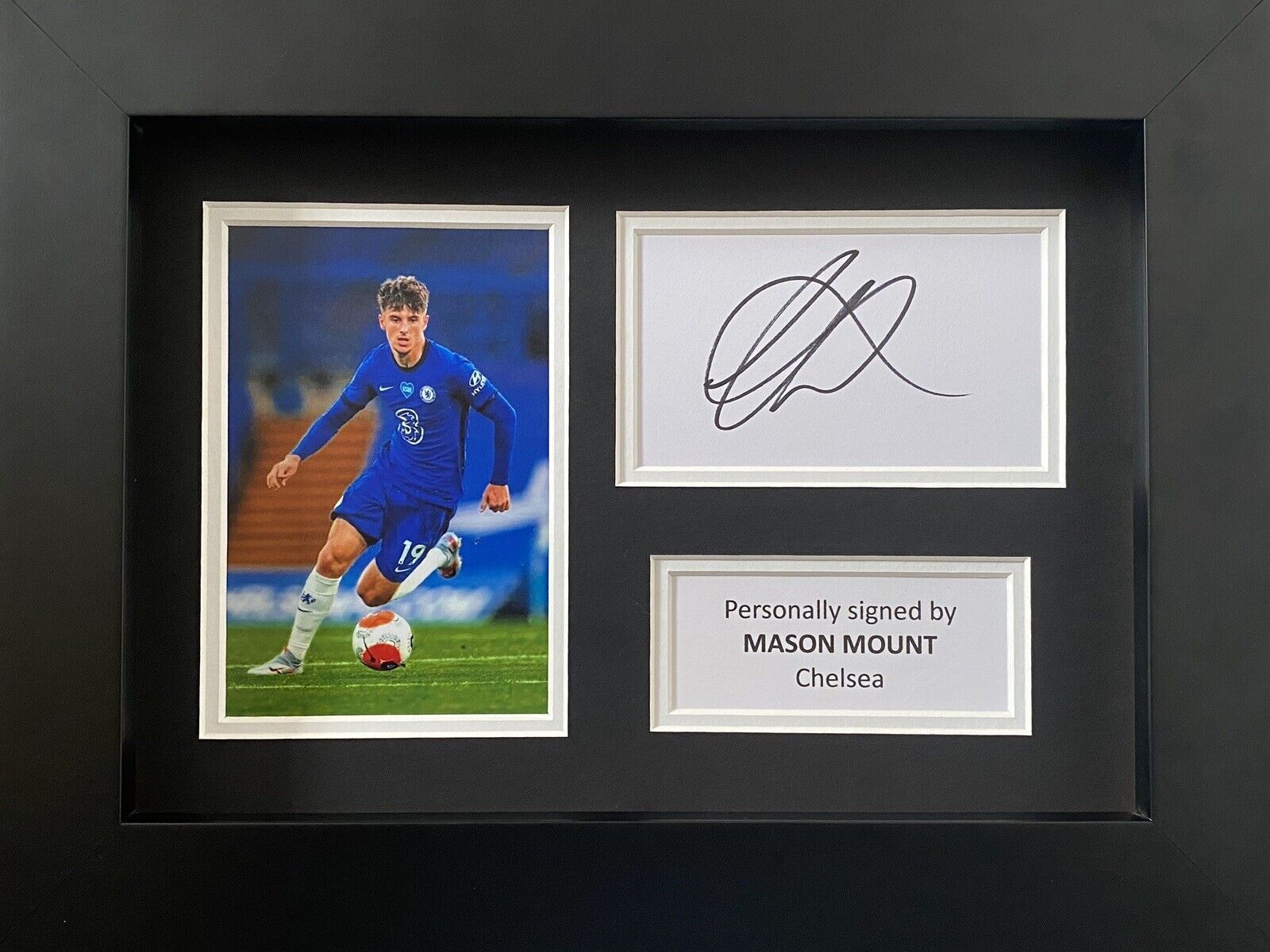 Mason Mount Hand Signed White Card In A4 Chelsea Frame Display