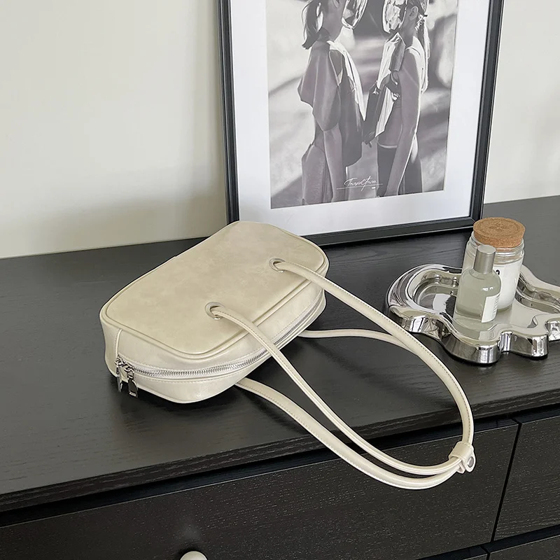 Mongw Mongw Simple Boston Bag Summer Female 2024 Oil Wax Leather Single Shoulder Bag Large Capacity Advanced Sense PU Handbag