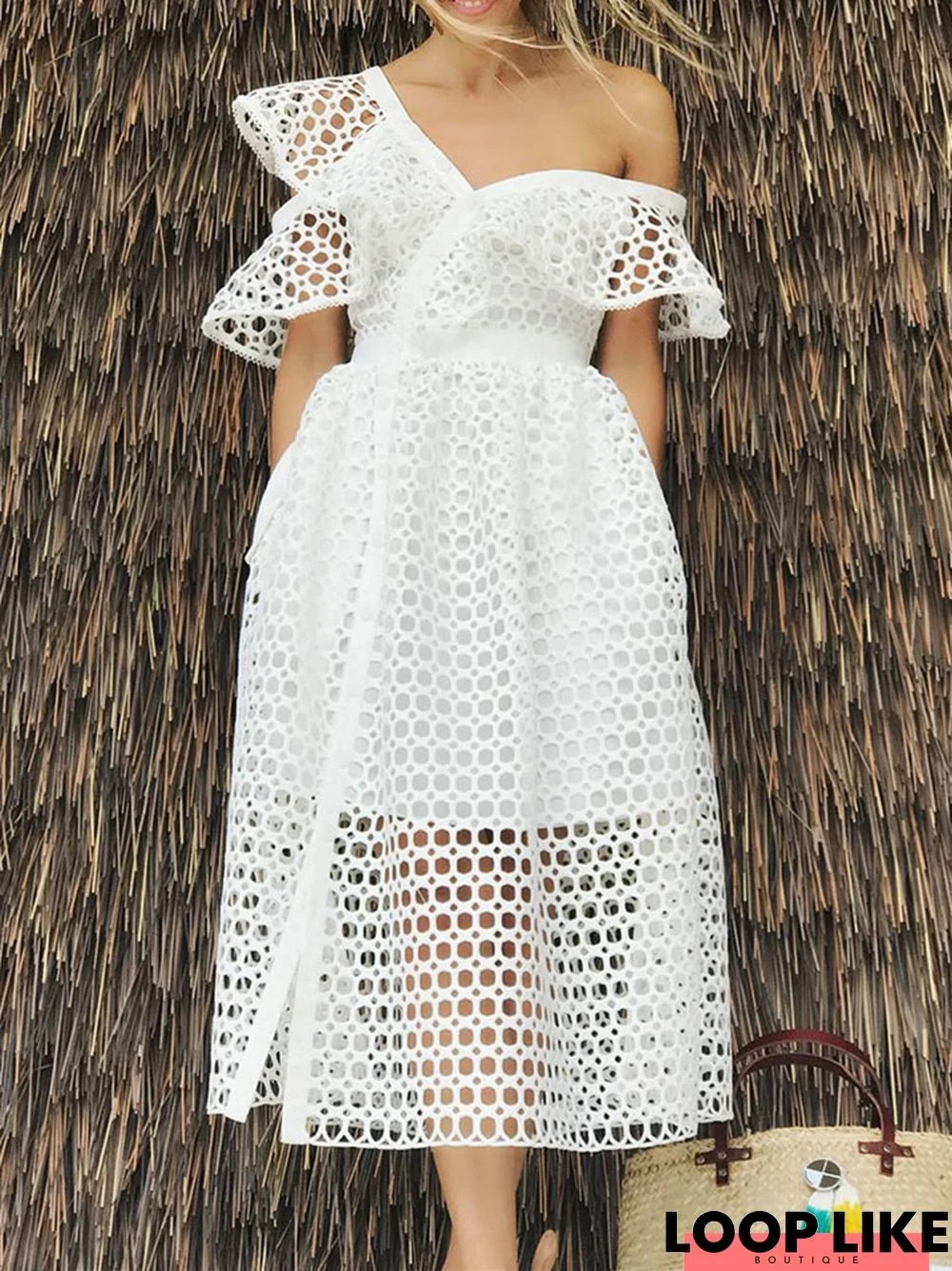 New Summer Hollow Sexy Diagonal Shoulder Lotus Leaf Lace White Dresses