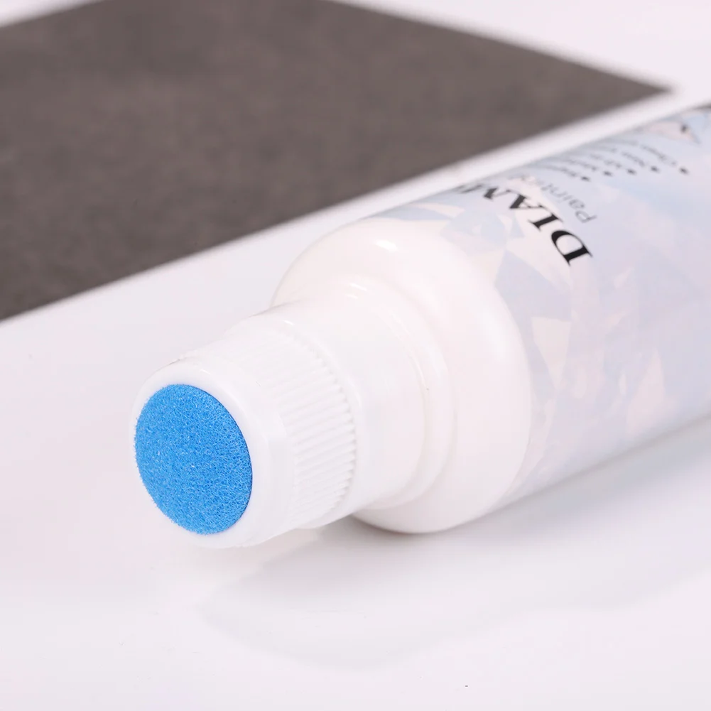 100ML Diamond Painting Glue Sealer-Permanent Hold Your Diamond Paintings（Can‘t be applied, only pressed）