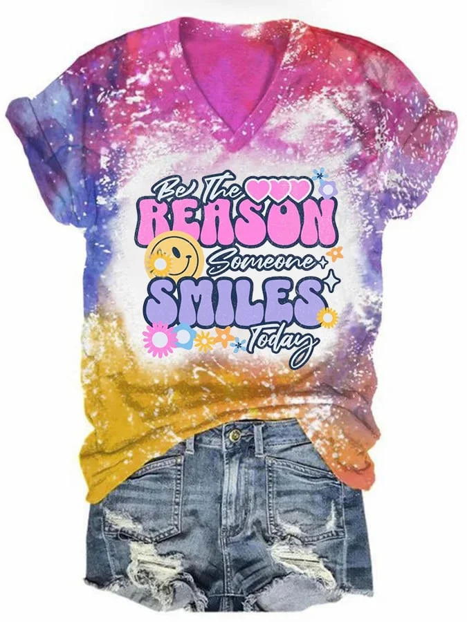 Women's Be The Reason Someone Smiles Today Print V-Neck T-Shirt socialshop