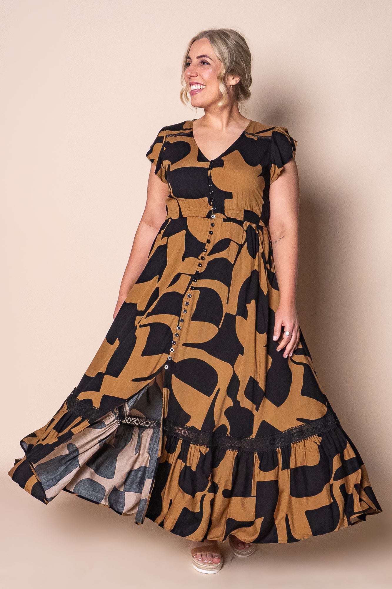 Omara Maxi Dress in Black