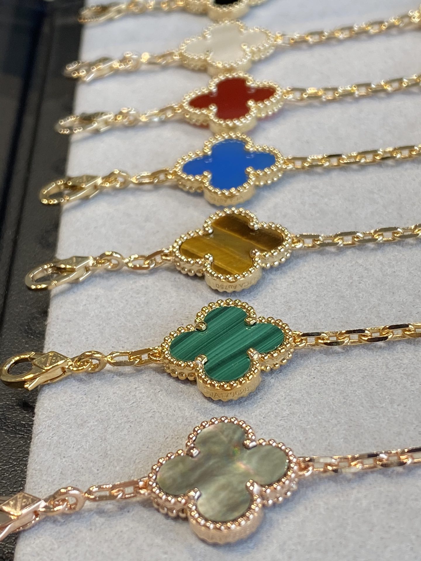 Bracelet