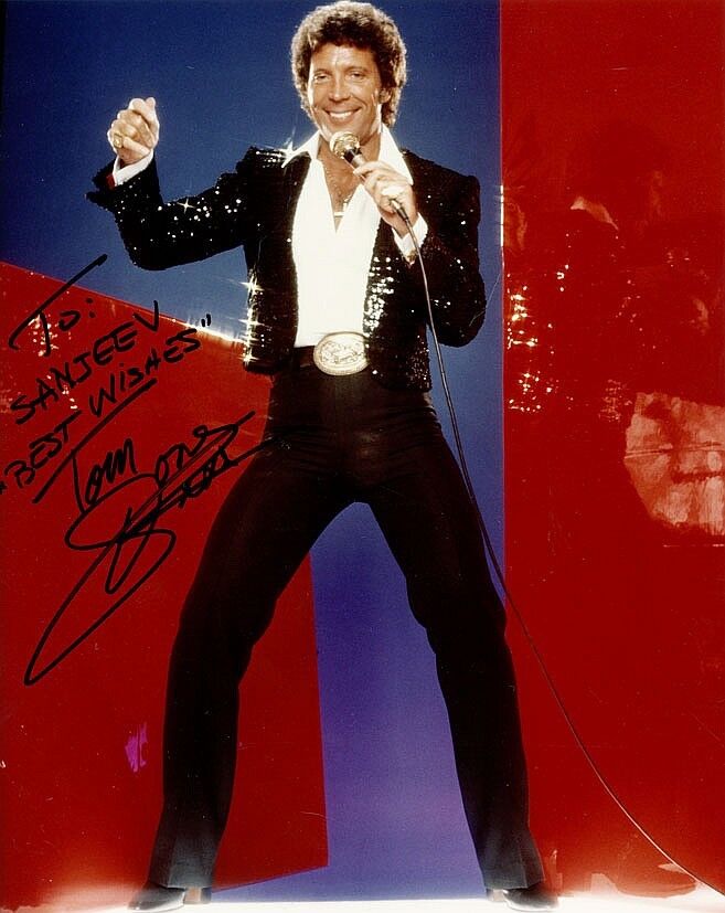 TOM JONES - Signed Photo Poster paintinggraph - Singer / Vocalist & TV Star - preprint