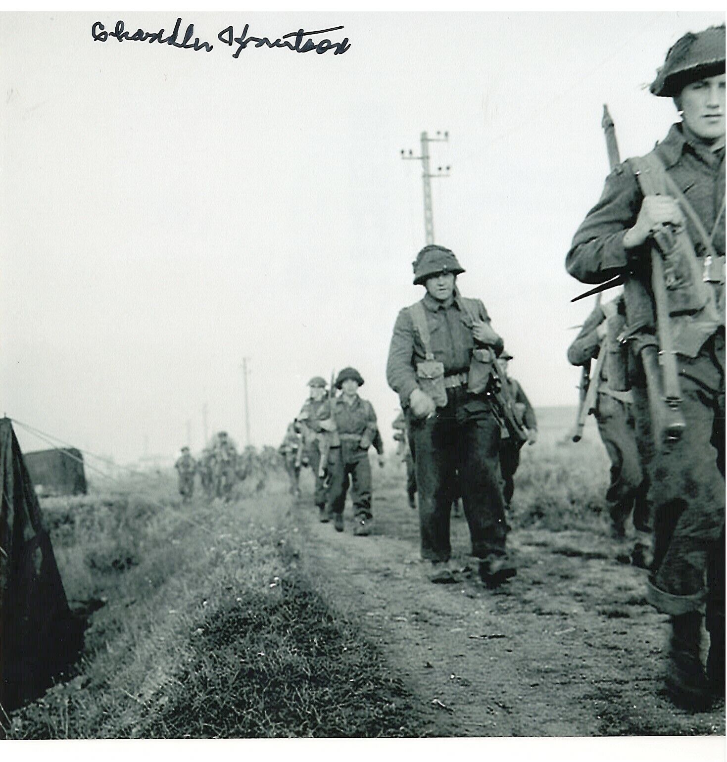 CHANDLER KNUTSON ROYAL WINNIPEG RIFLES JUNO BEACH D-DAY VET RARE SIGNED Photo Poster painting