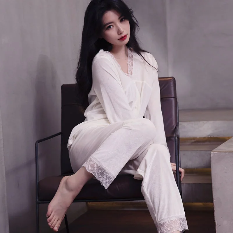 Female Velvet Pajamas Set Long Sleeve Trouser Suits Autumn Winter Velour Sleepwear  Lace V-Neck Nightwear Loose Home Wear