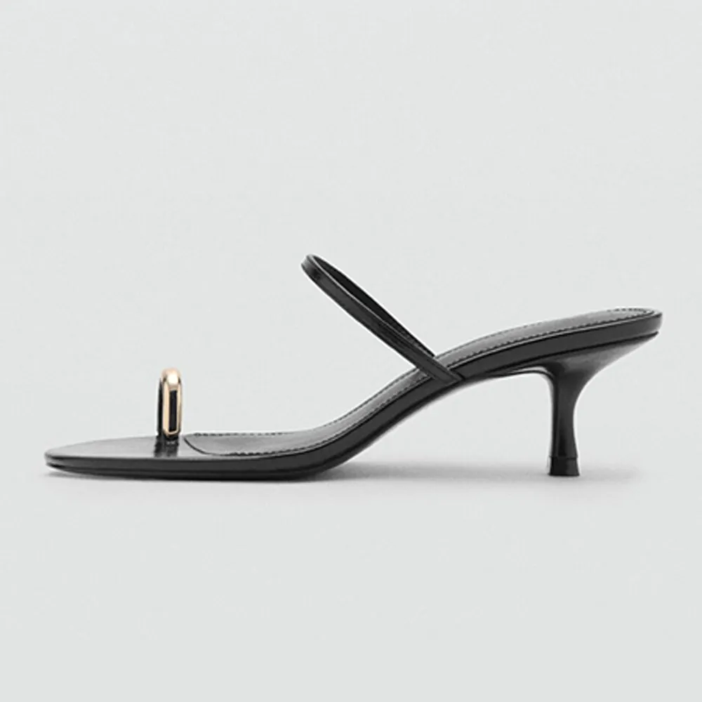 Black Round Toe Mid Flared Heel Slip On Toe Ring Sandals with Strap