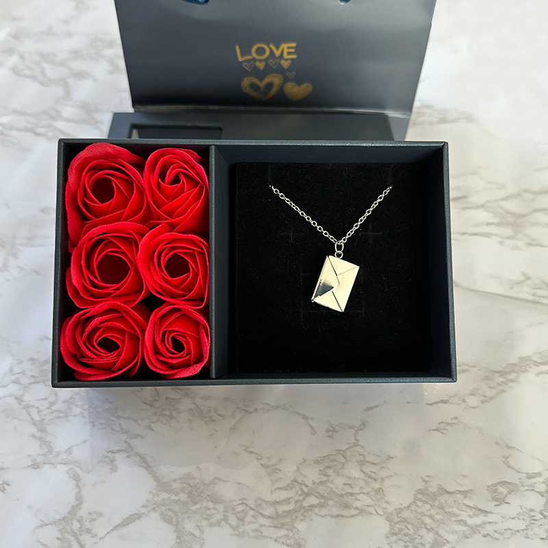 Loveyoufancy Personalized Engraved Letter Necklace for Loveyoufancy (Customise up to 30 Letters）