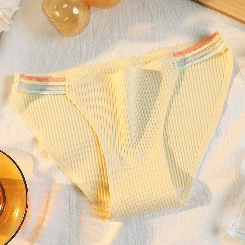 New Women's Underwear Sexy Thread Panties Fashion Comfort Flower Briefs Low Waist Seamless Underpants Female Sexy Lingerie