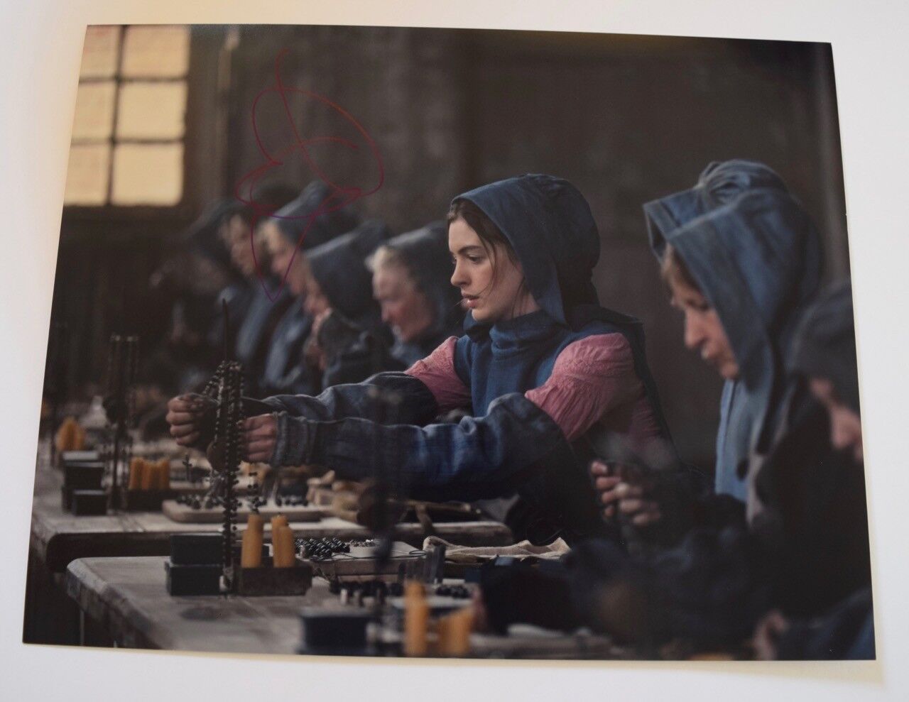 Anne Hathaway Signed Autographed 11x14 Photo Poster painting Les Miserables Interstellar COA VD