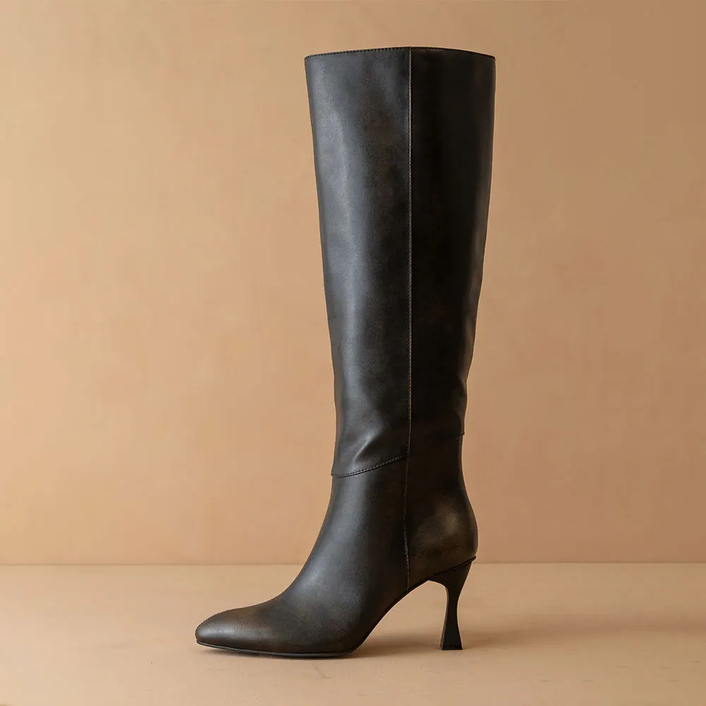 Stylish Black Faux Leather Pointed Toe Flared Heel Knee High Boots