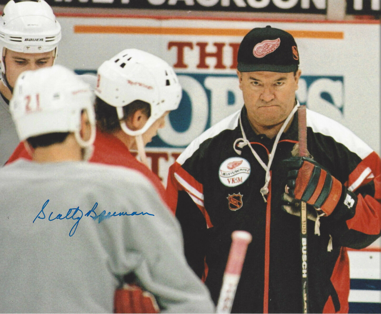 COACH SCOTTY BOWMAN DETROIT RED WINGS SIGNED 1997 STANLEY CUP 8X10 Photo Poster painting w/COA