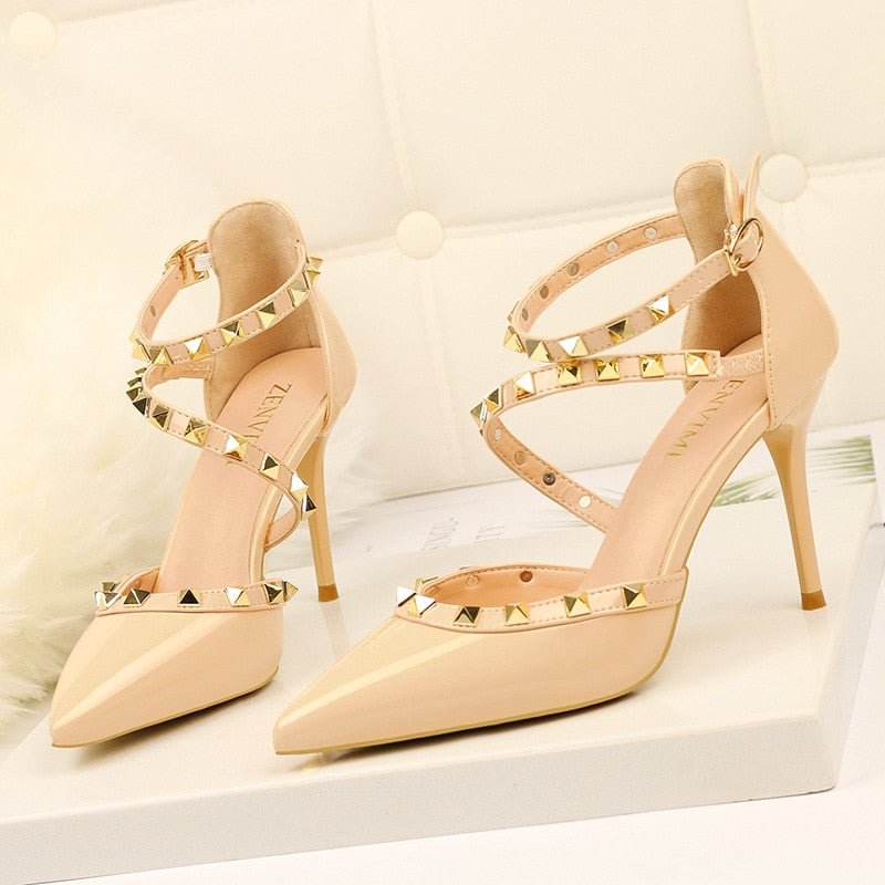 Sexy Pointed Toe Rivet High Heels Women Pumps Thin Heels Ladies Shoes Fashion 2019 Spring Summer Platform White Dress Shoes New