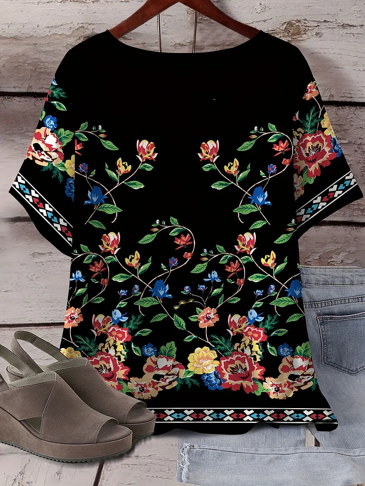 Women's Plus Size Bohemian Floral Print T-Shirt - Black With Multicolor All-Over Floral Design, Stretchy Round Neck Short Sleeve Top, Machine Washable Casual Summer Tee, Ladies T Shirts, Relaxed Fit Top, Ethnic Pattern Shirt, Breathable Material