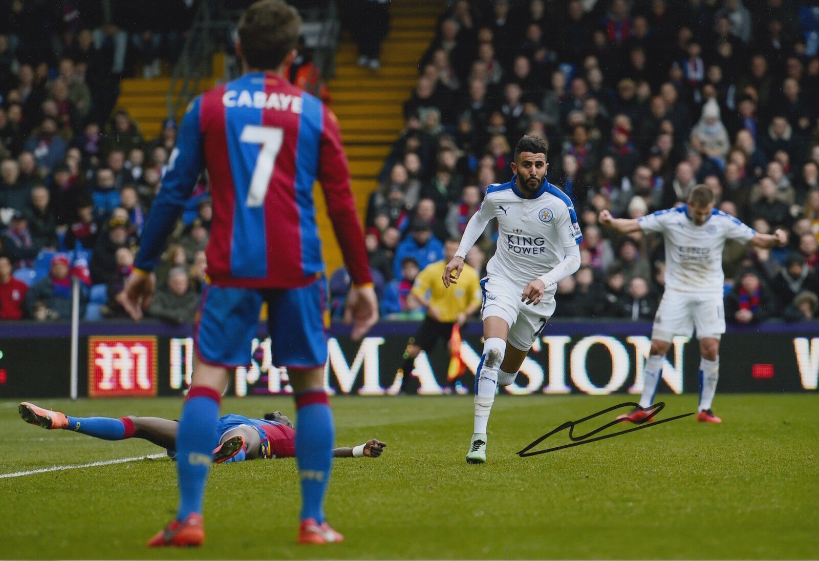 LEICESTER CITY HAND SIGNED RIYAD MAHREZ 12X8 Photo Poster painting 37.