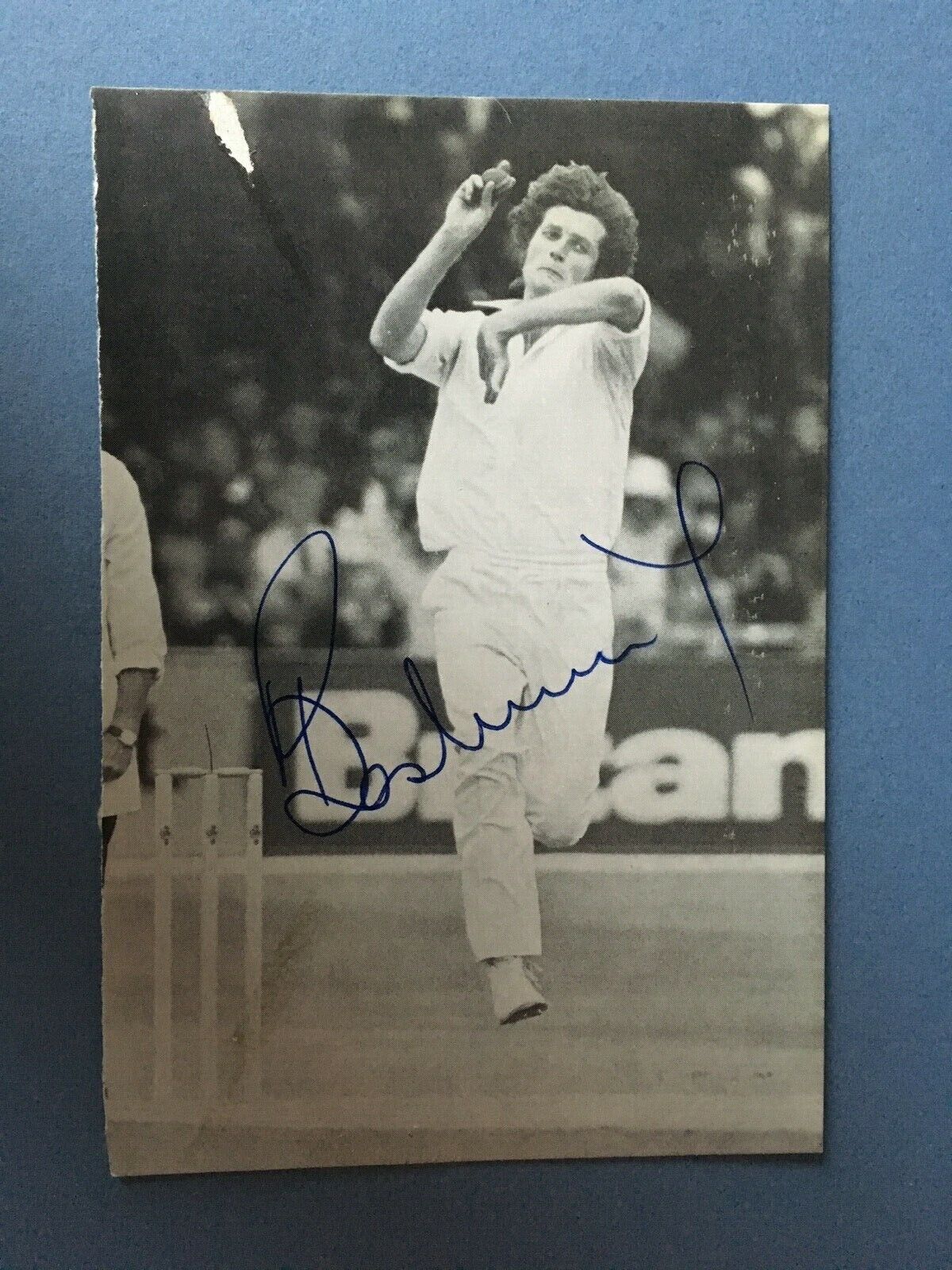 BOB WILLIS - LEGENDARY ENGLAND CRICKETER - EXCELLENT SIGNED Photo Poster painting