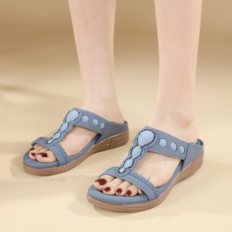 Rhinestone Slippers Latex Massage Thick Bottom Large Size Flat Shoes  Radinnoo.com