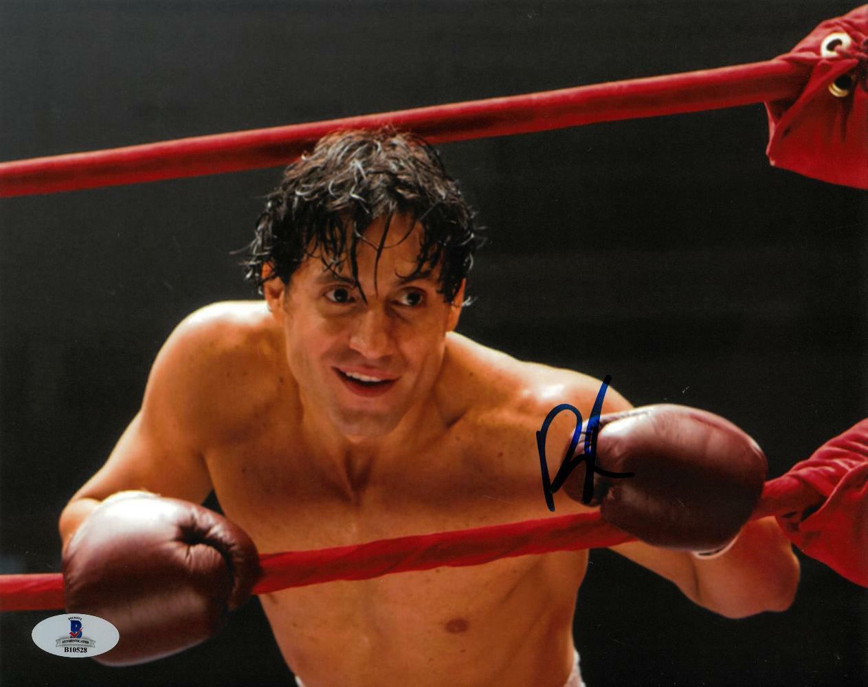 Edgar Ramirez Signed Hands of Stone Autographed 8x10 Photo Poster painting BECKETT #B10528