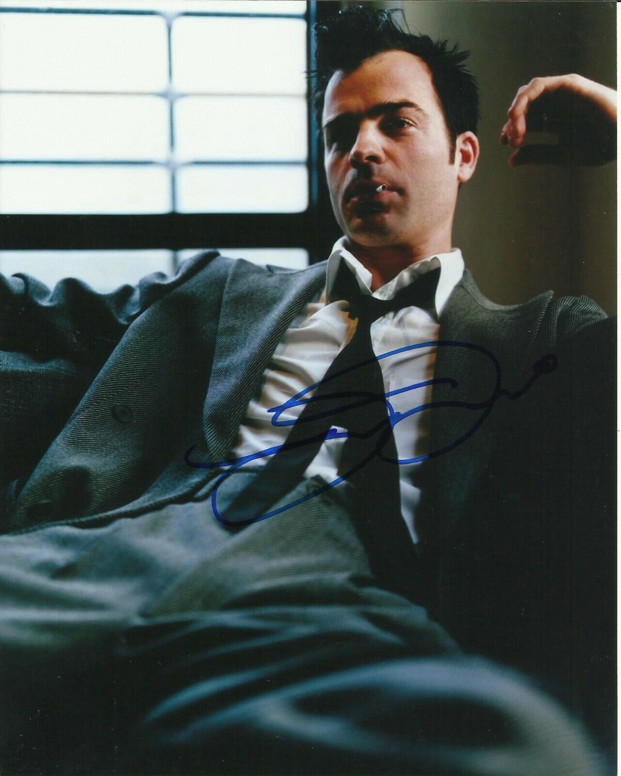 JUSTIN THEROUX SIGNED COOL Photo Poster painting UACC REG 242 (2)