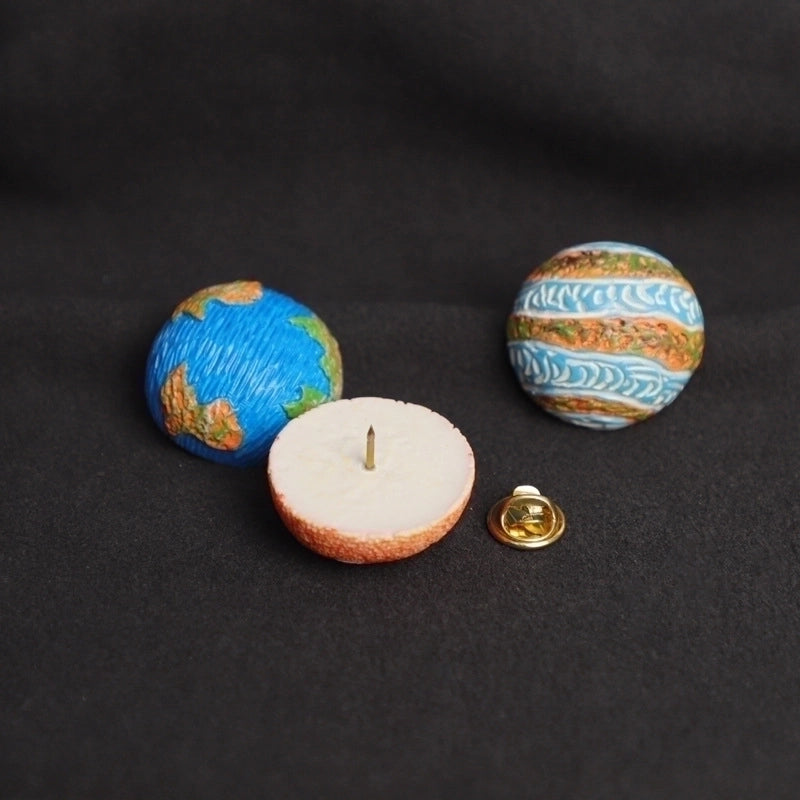 Casual Pin Planet Resin Unisex Brooches