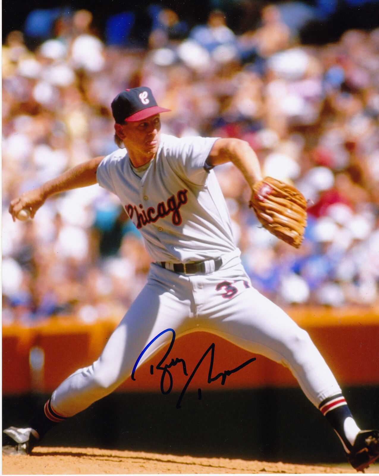 BOBBY THIGPEN CHICAGO WHITE SOX ACTION SIGNED 8x10