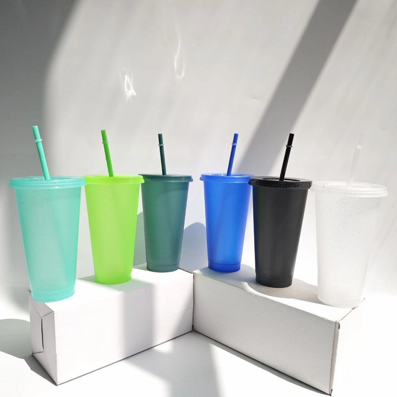 Factory Straight Out Of Cross-border Explosions Large Capacity 710ml Creative Pp Plastic 15 Color Glitter Sipper Cup Logo