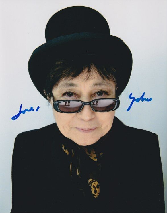 Yoko Ono Lennon signed in-person 8x10 Photo Poster painting