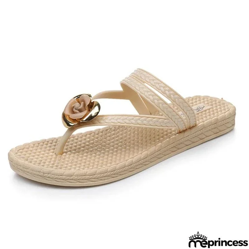 Leisure Beach Floral Decorative Flip Flops for Women