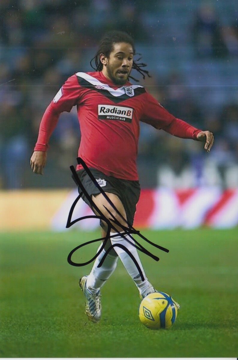 HUDDERSFIELD HAND SIGNED SEAN SCANNELL 6X4 Photo Poster painting 1.