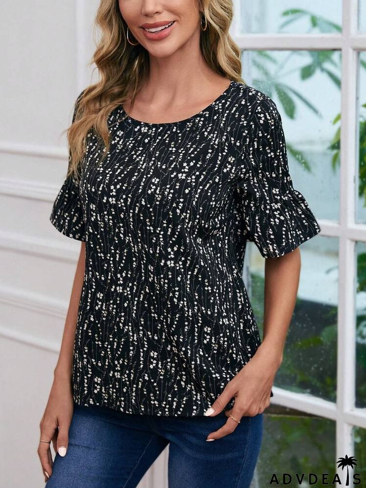Ditsy Floral Print Flare Sleeve Blouse