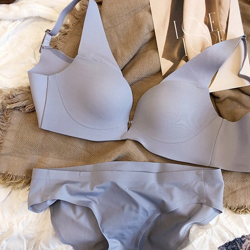 Wriufred Gathering thick cup no trace no rims bra set comfortable girl underwear deep V lingerie panty set
