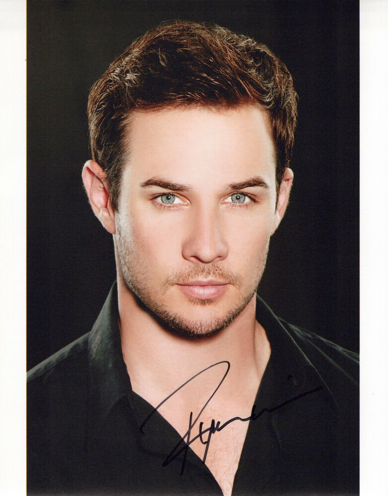 Ryan Merriman head shot autographed Photo Poster painting signed 8x10 #9