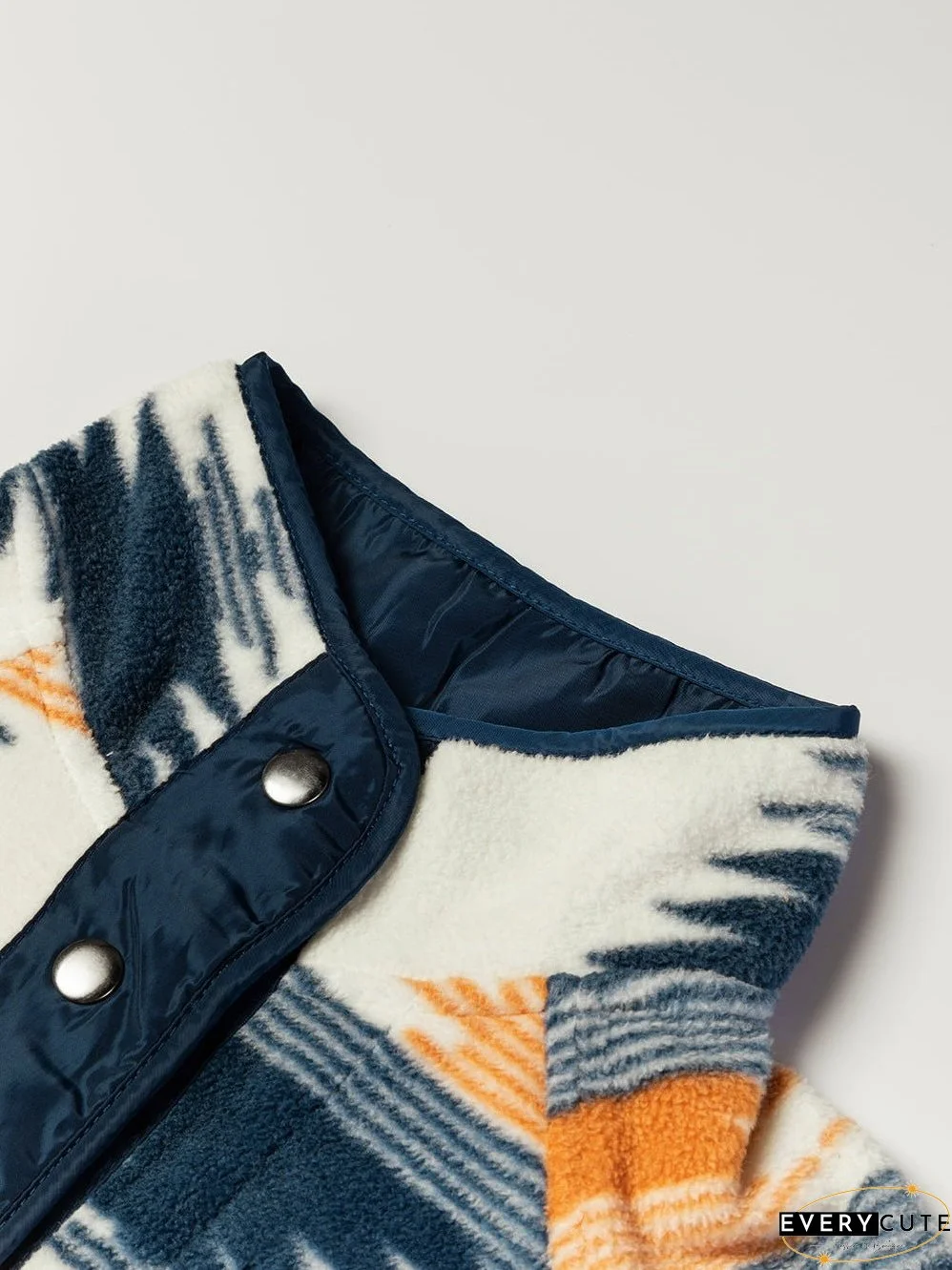 Modern Fleece Jacket with Traditional Design
