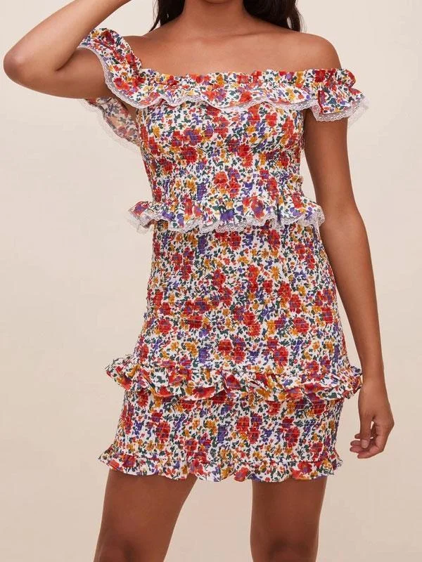 Off shoulder ruched dress