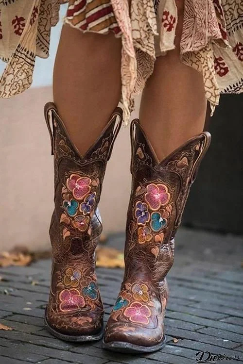 Embroidery Floral Slip High Boots