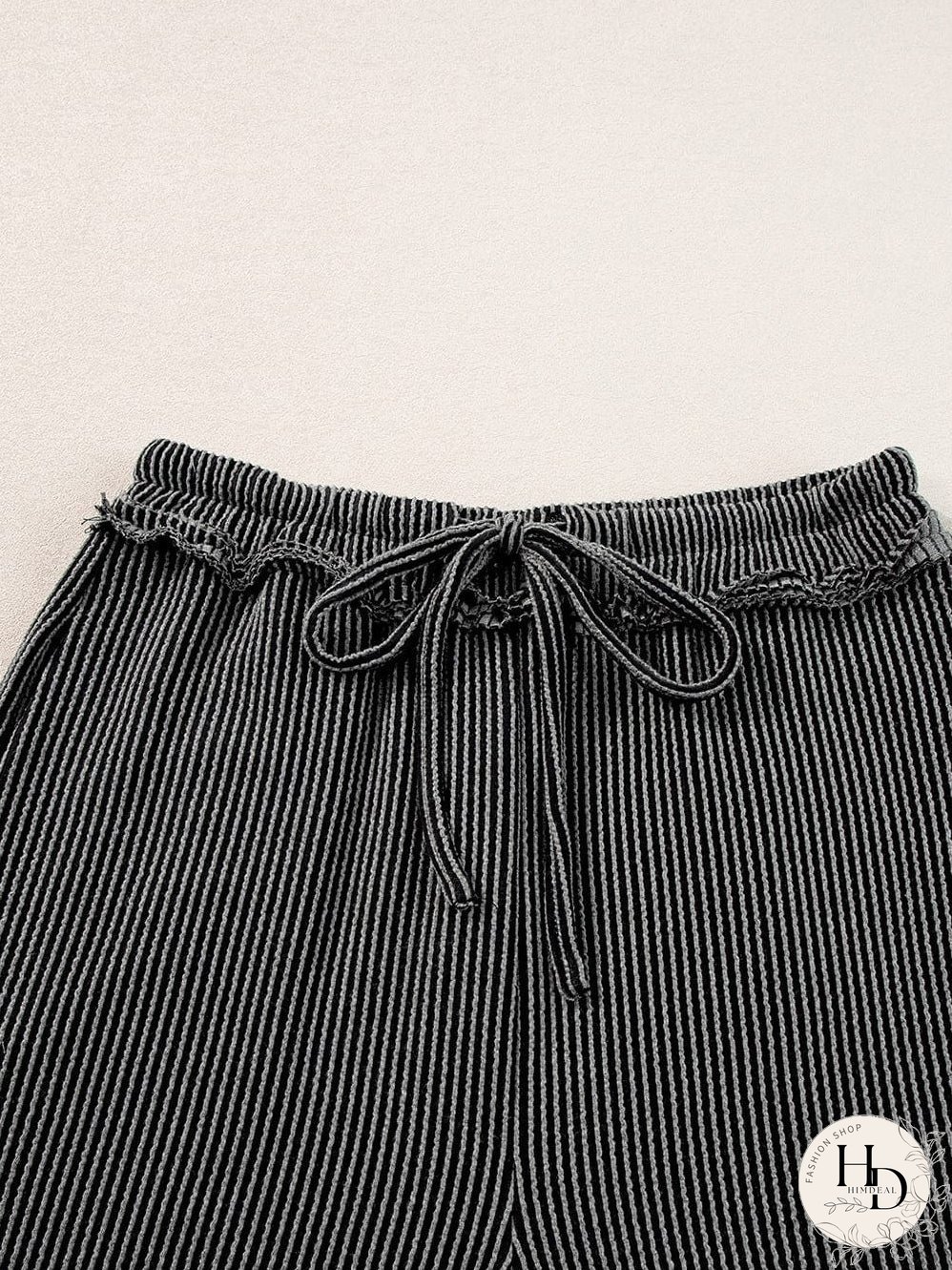 Chic Carbon Grey Ribbed Two-Piece Set with Exposed Seams