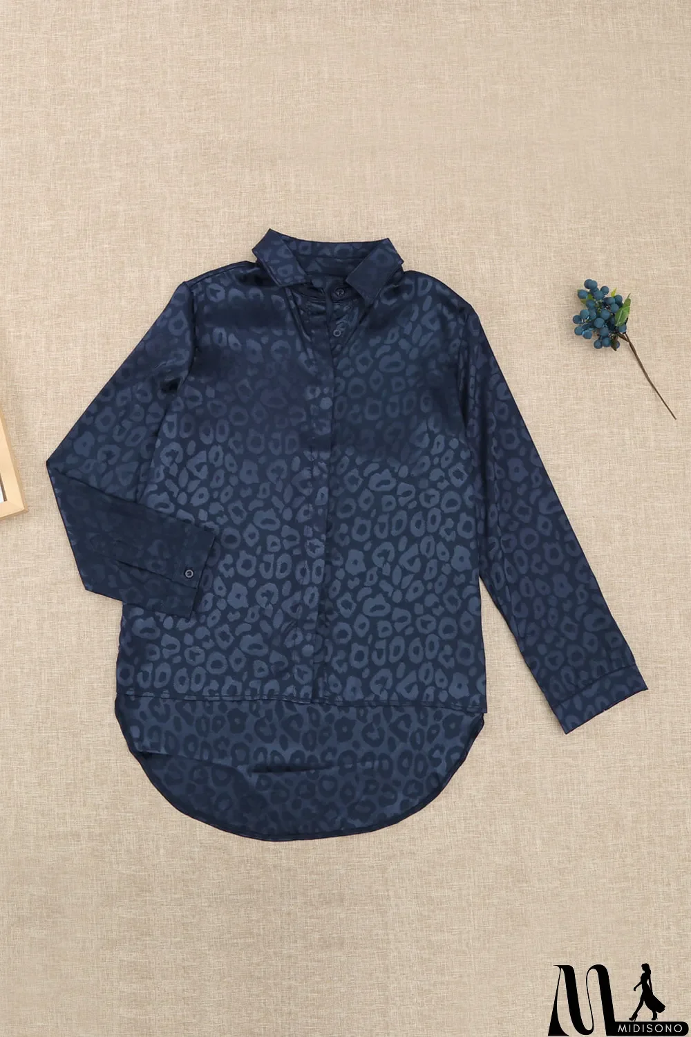 MidiSono - Embossed Button Shirt