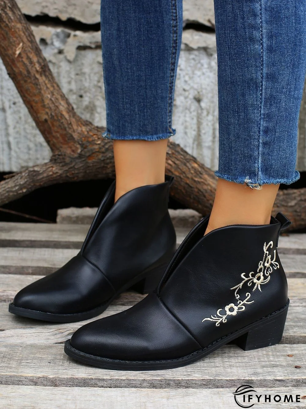 Floral Embroidery Low Heel Slip On Boots | IFYHOME