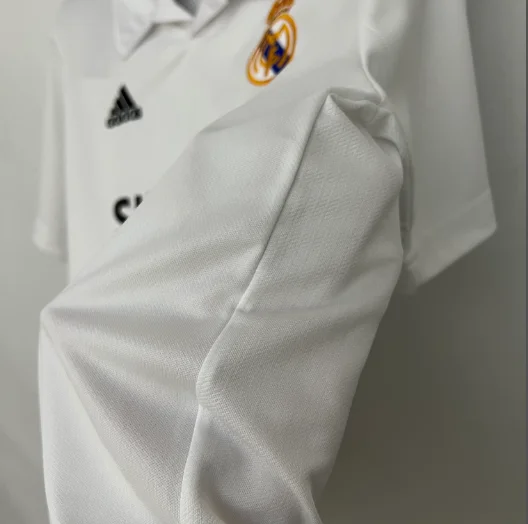 Retro Real Madrid 02/03 Home Football Shirt Thai Quality