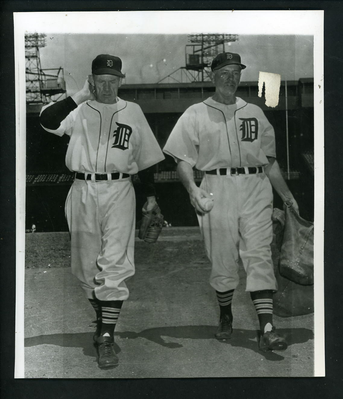 Red Rolfe & Ted Lyons Briggs Stadium 1952 Press Photo Poster painting Detroit Tigers